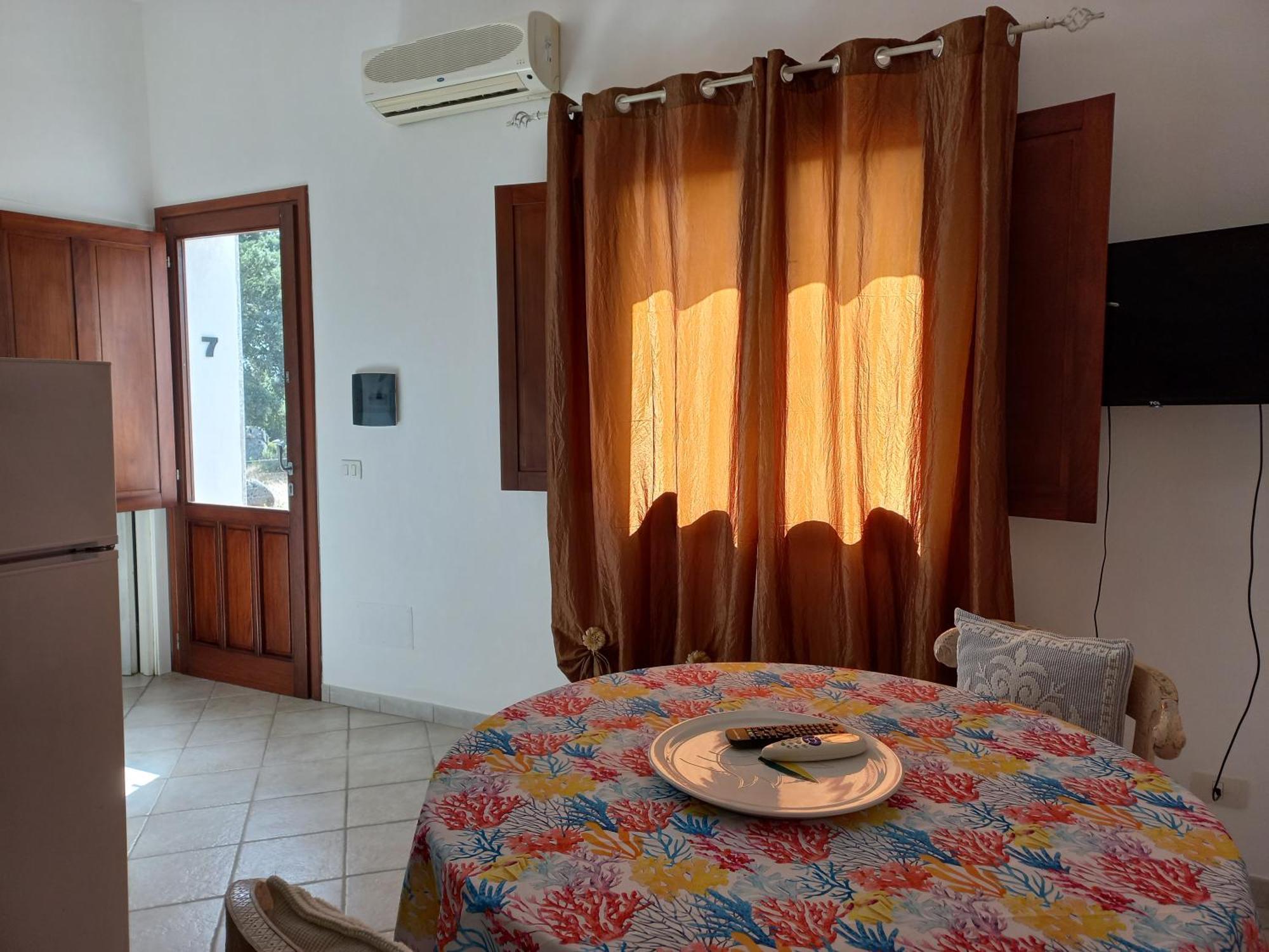 Bed and Breakfast Chicchiritanos Монти Экстерьер фото