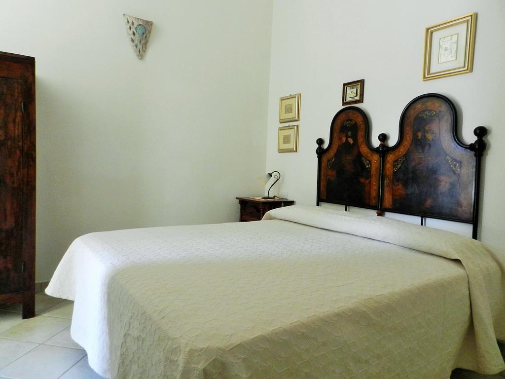 Bed and Breakfast Chicchiritanos Монти Номер фото